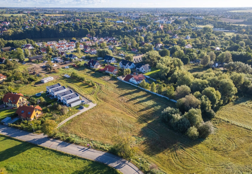 Malownicza działka mieszkaniowo-usługowa 974 m2 !