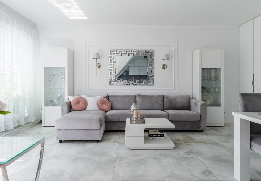 Gotowe do prowadzenia piękne 4-pokojowe mieszkanie