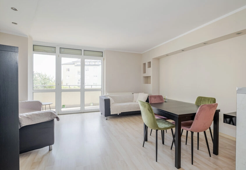 2 POKOJE/BLISKO KOMUNIKACJA MIEJSKA/