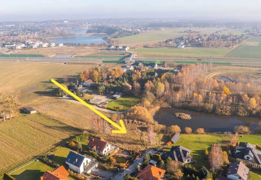 Ze stawem!!! | Pelne media | Mpzp| Droga z płyt