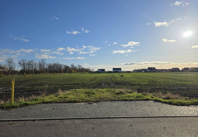 Ustawna działka 15 min. autem od centrum Gdańska!