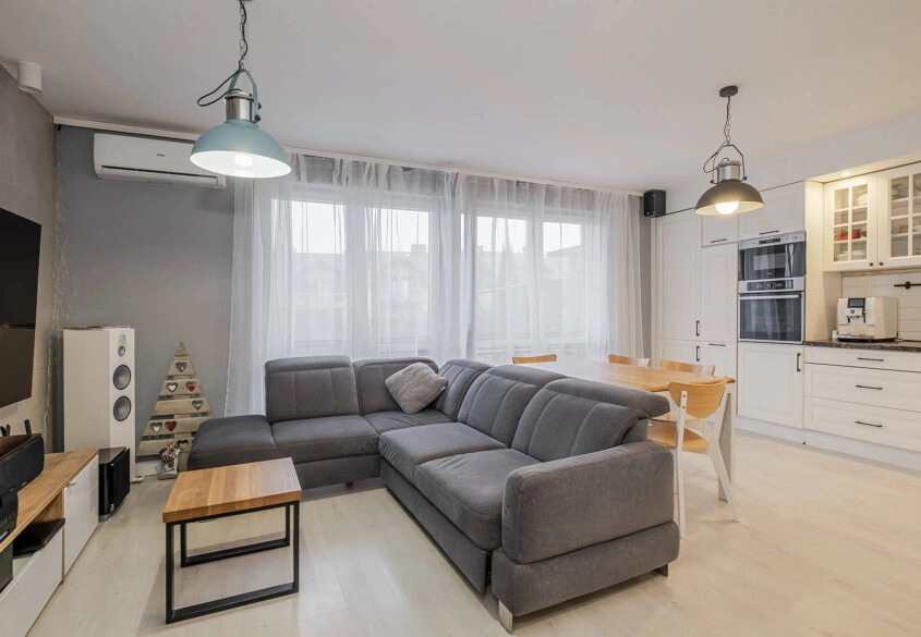 Ogródek 253m2 | Garaż + 2 msc postojowe | 4-5 pok