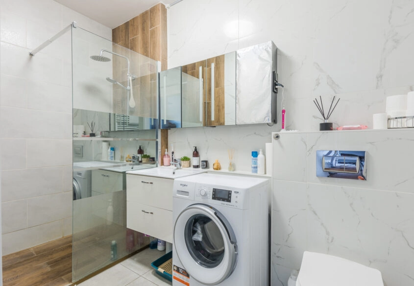 2 pokoje z pięknym widokiem + garaż siłownia sauna