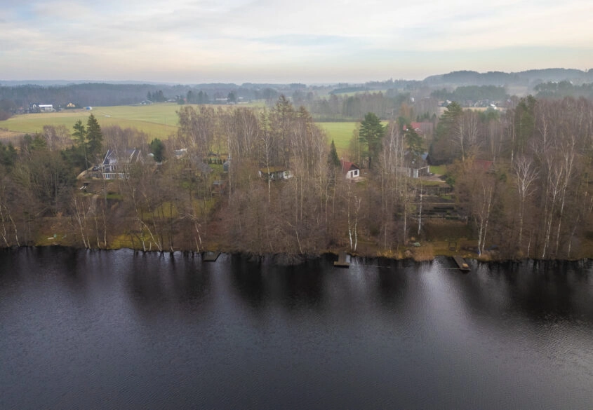 Działka budowlana tuż przy jeziorze,świetny dojazd