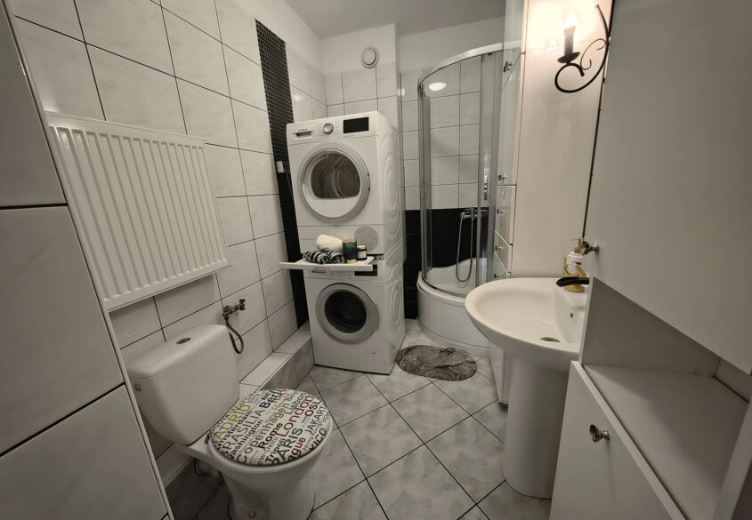 Mieszkanie 3 pokoje, parter, balkon, hala garażowa