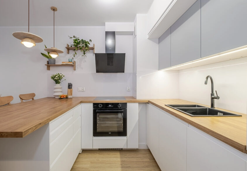 Stan idealny - 2 miejsca postojowe