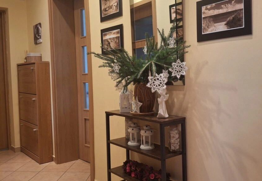 Sprzedam piętro domu z ogródkiem na wyłączność