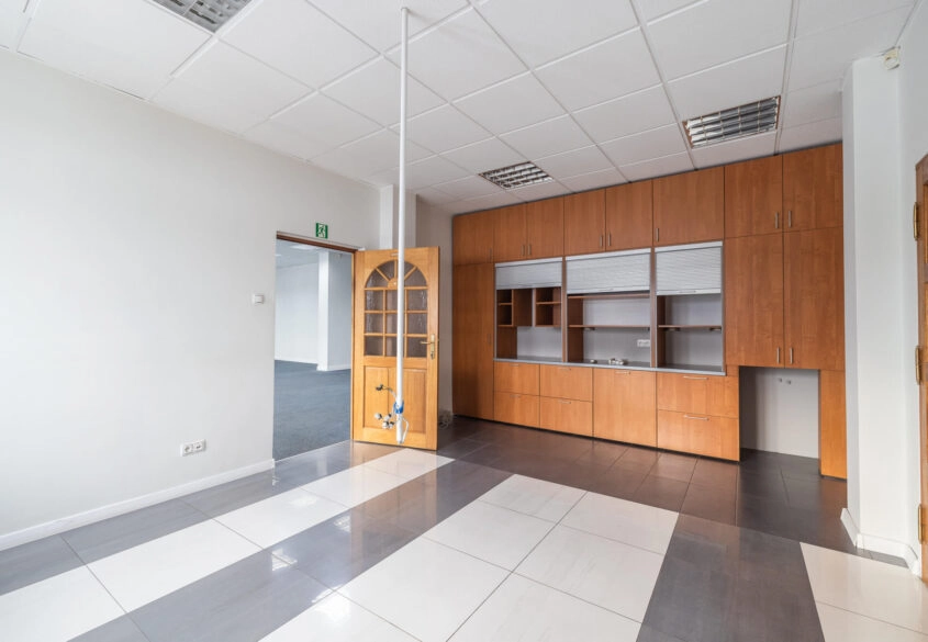 Wynajmę duży lokal biurowy w Gdyni Chylonii