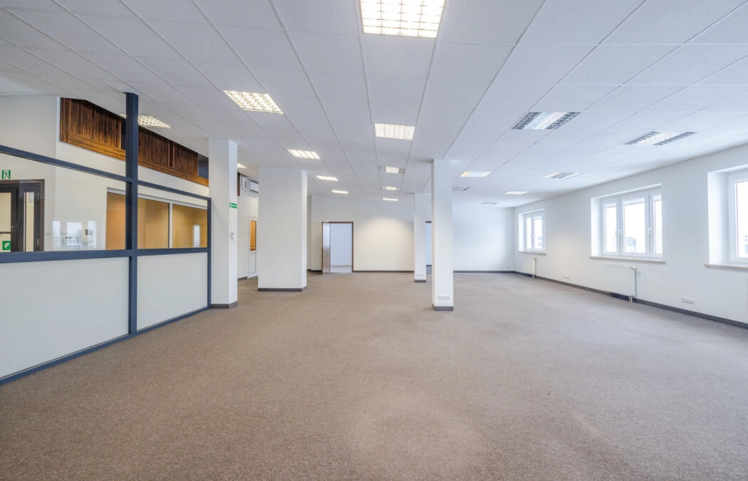 Wynajmę duży lokal biurowy w Gdyyni