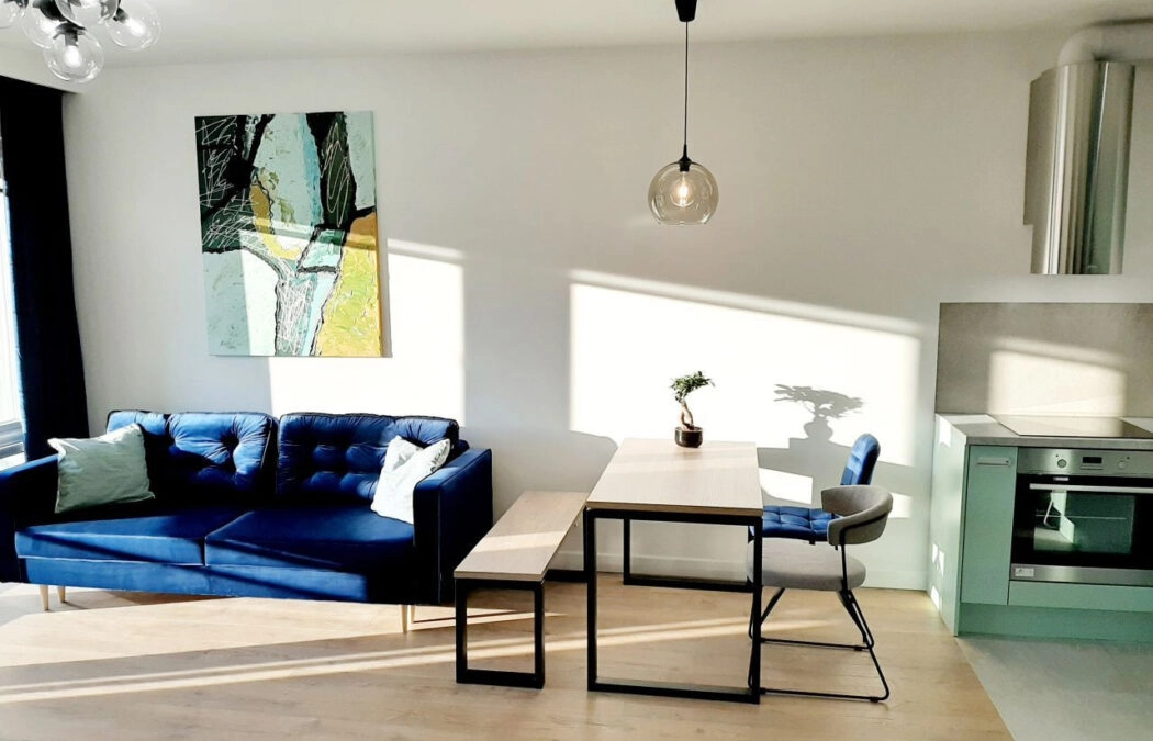 Słoneczne 2 pokoje duży balkon 10 minut do Neptuna