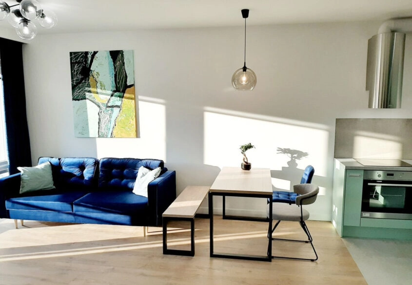 Słoneczne 2 pokoje duży balkon 10 minut do Neptuna