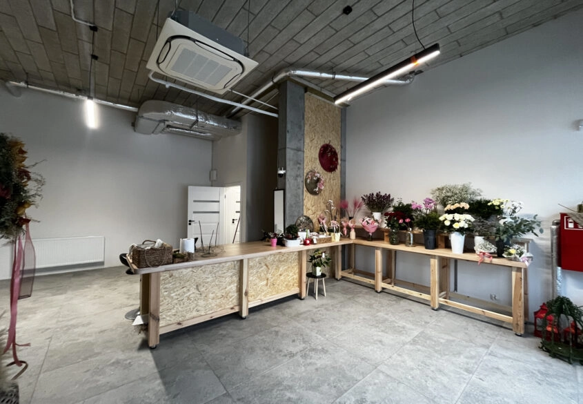 Lokal usługowy 80m² w sercu Rotmanki!