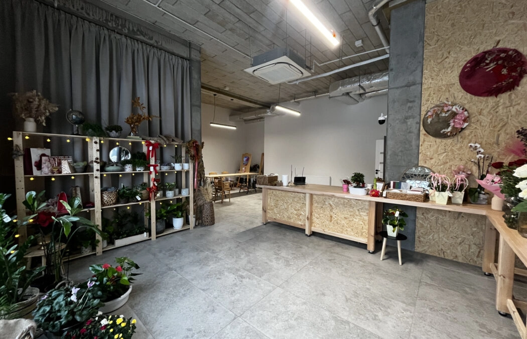 Lokal usługowy 80m² w sercu Rotmanki!