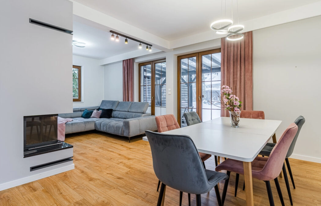 Rodzinny dom z ogrodem zimowym- Juszkowo