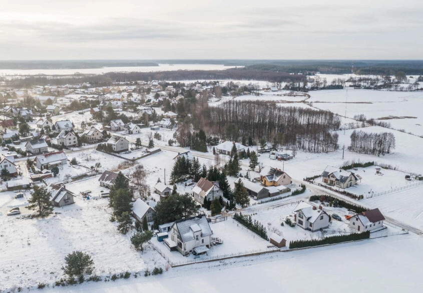 Gotowy do zamieszkania dom pośród pięknej natury!!