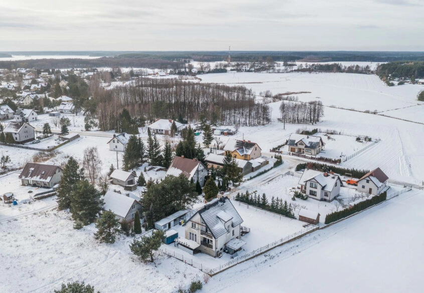 Gotowy do zamieszkania dom pośród pięknej natury!!