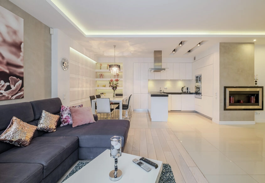 Mieszkanie 3 pokoje na Ujeścisku z halą garażową