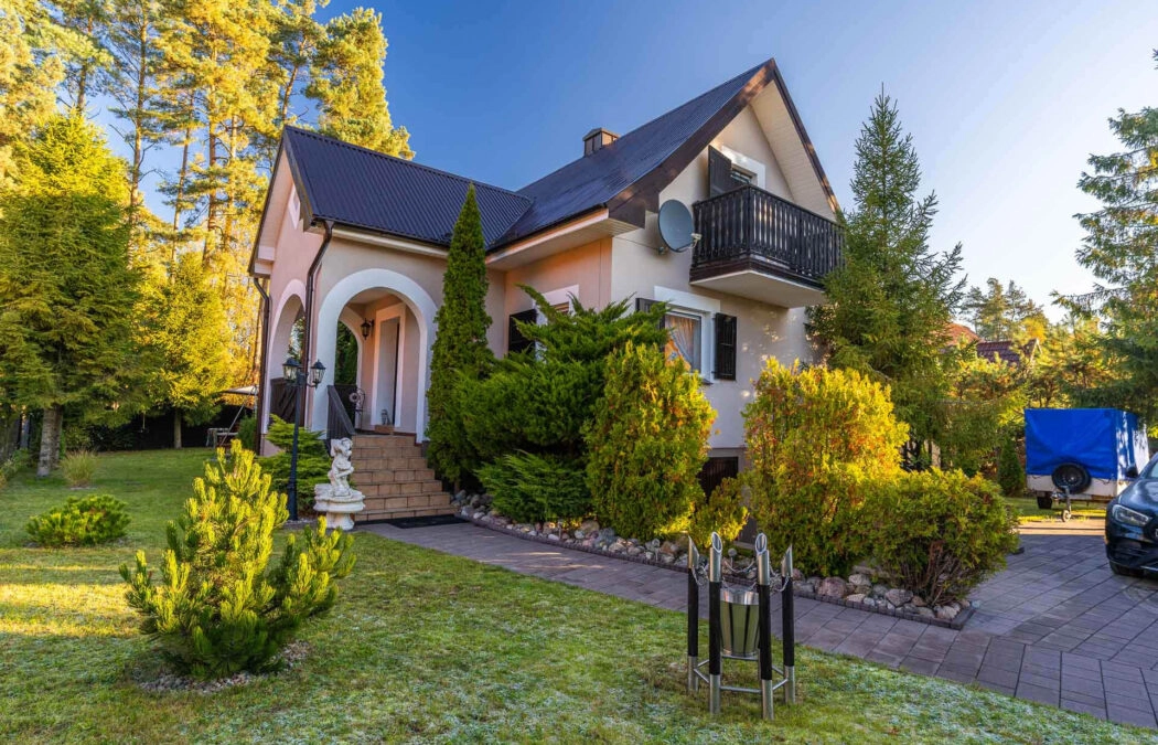 Piękny dom z kominkiem, prywatnym wyjściem do lasu