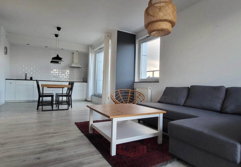 Apartament w Śródmieściu, 3 pokoje z m. postojowym