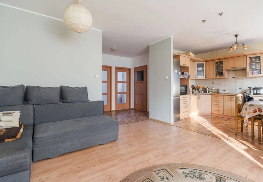 3 pokoje z dużym balkonem !