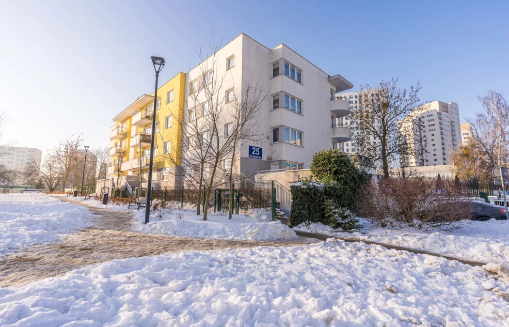 Tylko u nas 3 pkoje z tarasem i miejscem w hali!