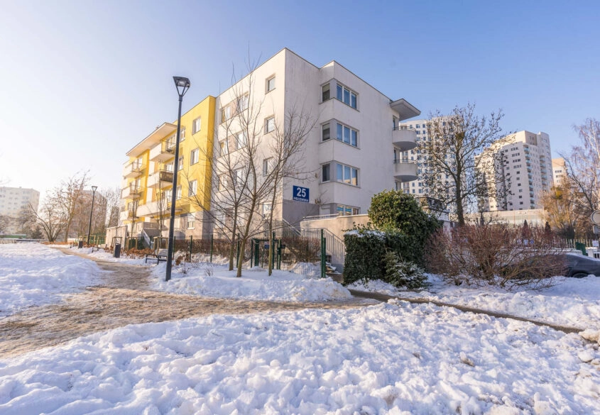 Tylko u nas 3 pkoje z tarasem i miejscem w hali!