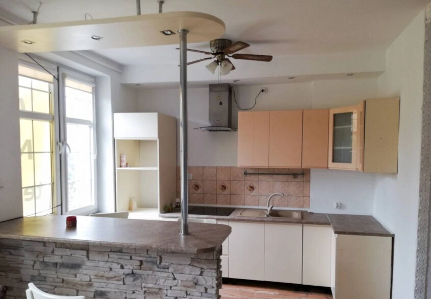 Stare Miasto, ul. Świętojańska |  antresola