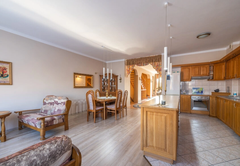 Mieszkanie+lokal usł. 359 m Iława ul. Dąbrowskiego