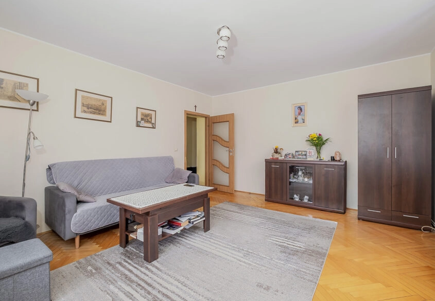 Sprzedam dom wolnostojący z dużym ogrodem