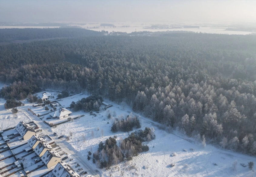 Piękna działka pod lasem 2257 m2  z wydaną WZ.