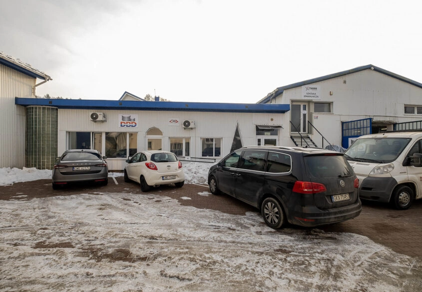 Biuro na wynajem Reda w ogrodzonym kompleksie