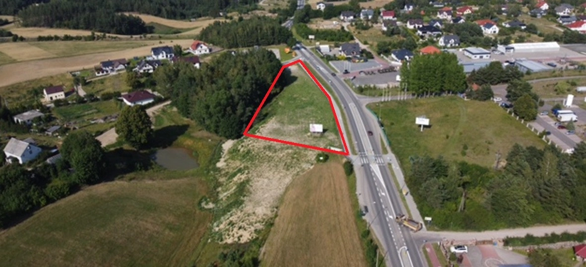 Działa budowlana przy ul. Kartuskiej w Borkowie