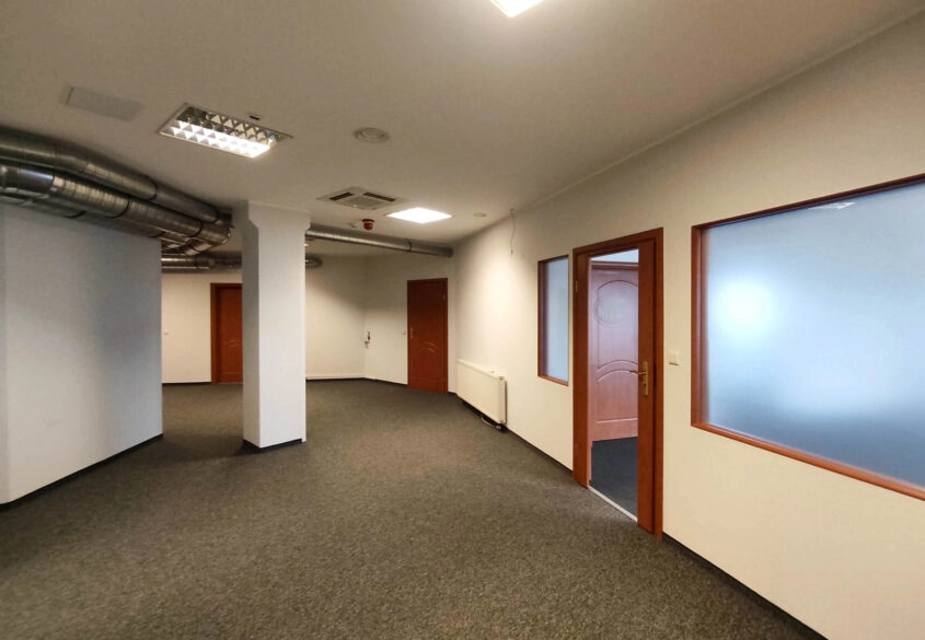 BIURO NA 2 PIĘTRZE! 229,80 M2!