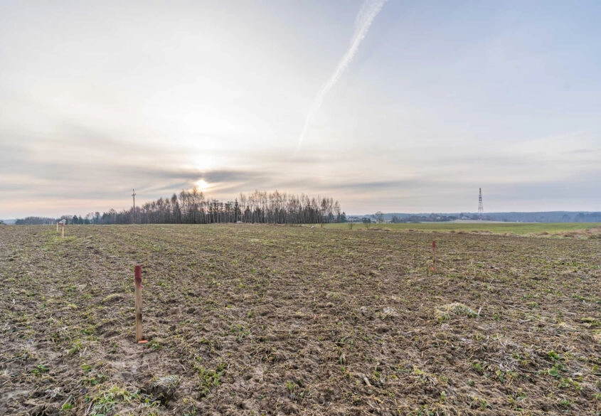 Budowalna | 949m2 | Południowy ogród