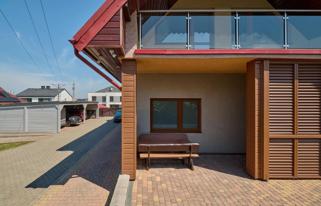 Budynek na działalność biurowo -usługową.