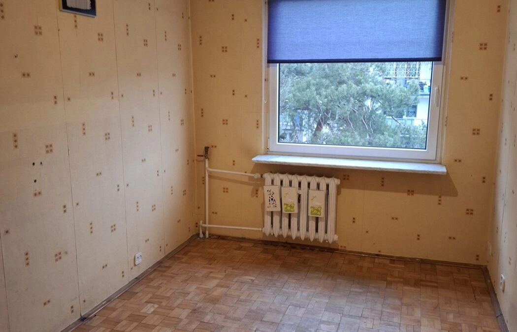 Trzy pokoje przy lesie