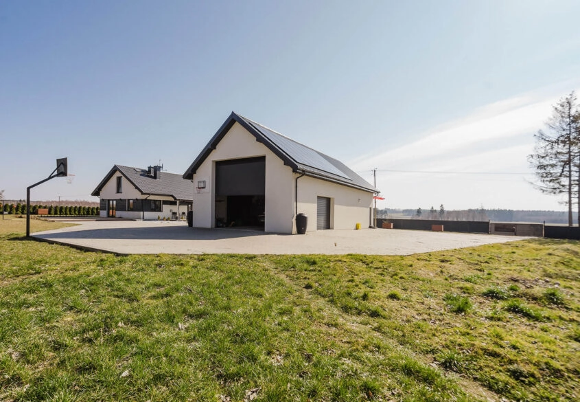 Potęgowo- dom plus hala usługowa