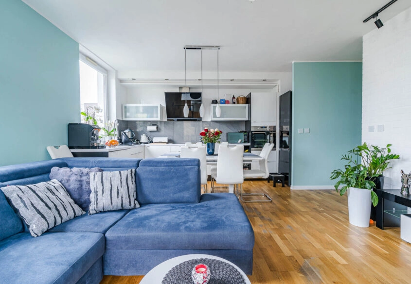 4 pokoje, miejsce w hali! Winda! Dla rodziny!