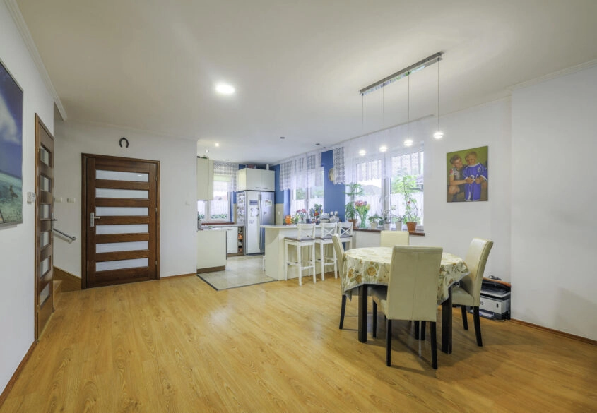 Dom 5 sypialni, ogród, garaż ! - Mosty obok Gdyni