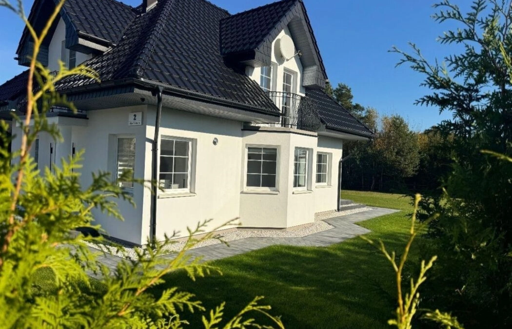 Ładny dom z dużym ogrodem, cisza i spokój