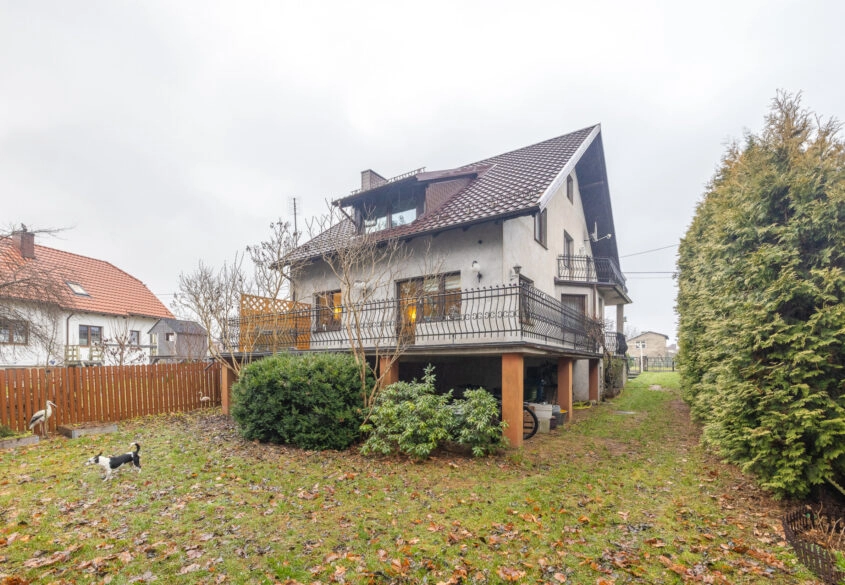 Dom w spokojnej okolicy!