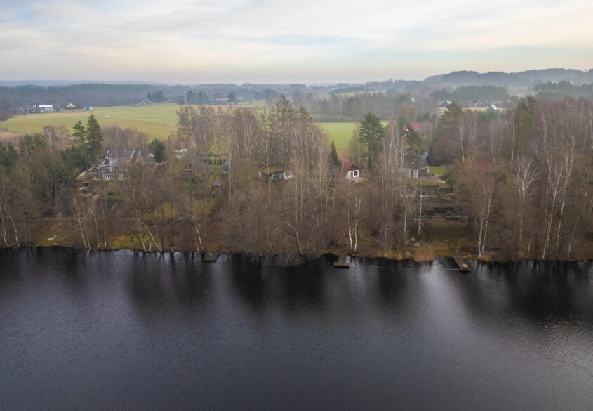 Działka budowlana tuż przy jeziorze,świetny dojazd