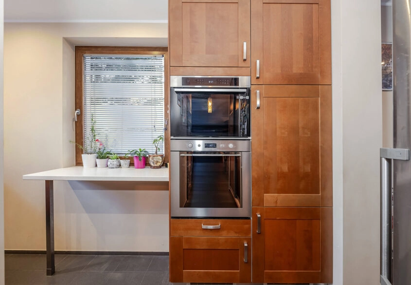 Dom wolnostojący 5 pok.w sąsiedztwie jeziora.