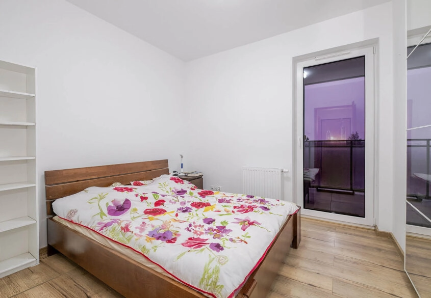 2 pokoje z miejscem w hali