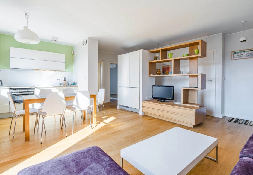 3 pokoje z balkonem, miejscem w hali i piwnicą!