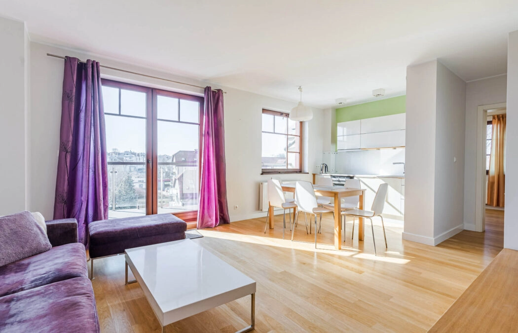 3 pokoje z balkonem, miejscem w hali i piwnicą!