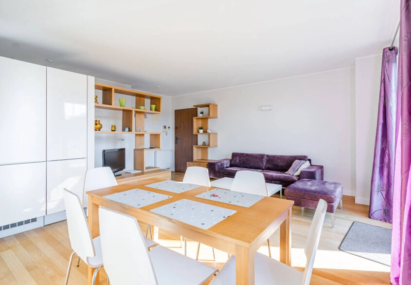 3 pokoje z balkonem, miejscem w hali i piwnicą!