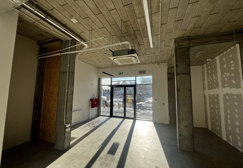 Lokal usługowy 80m² w sercu Rotmanki!