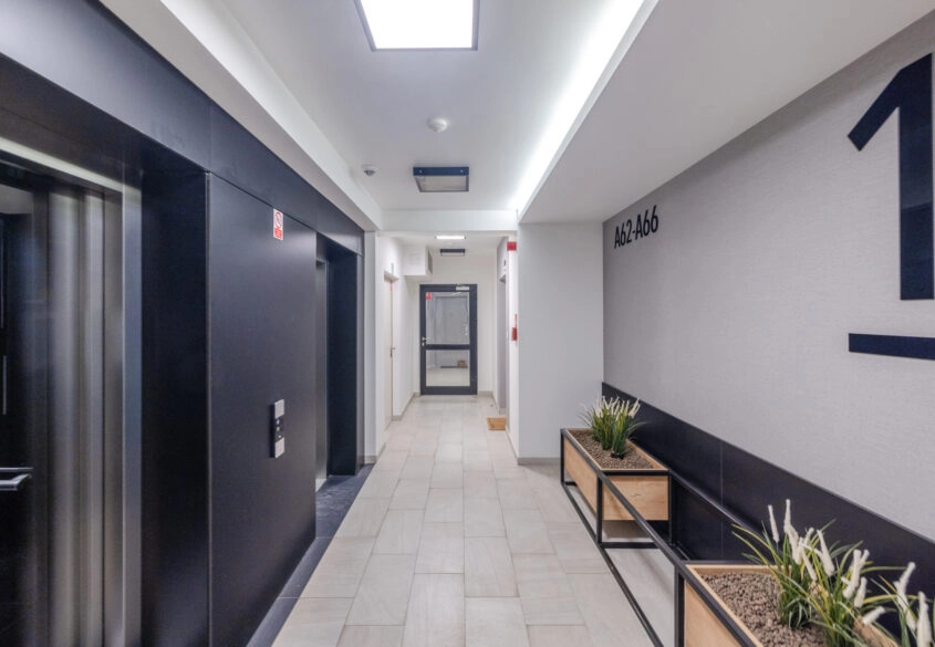 3 pokoje w Aqua Tower na 13 piętrze Reda