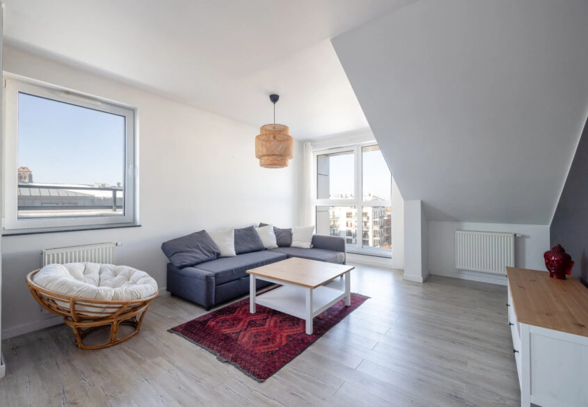 Apartament w Śródmieściu, 3 pokoje z m. postojowym